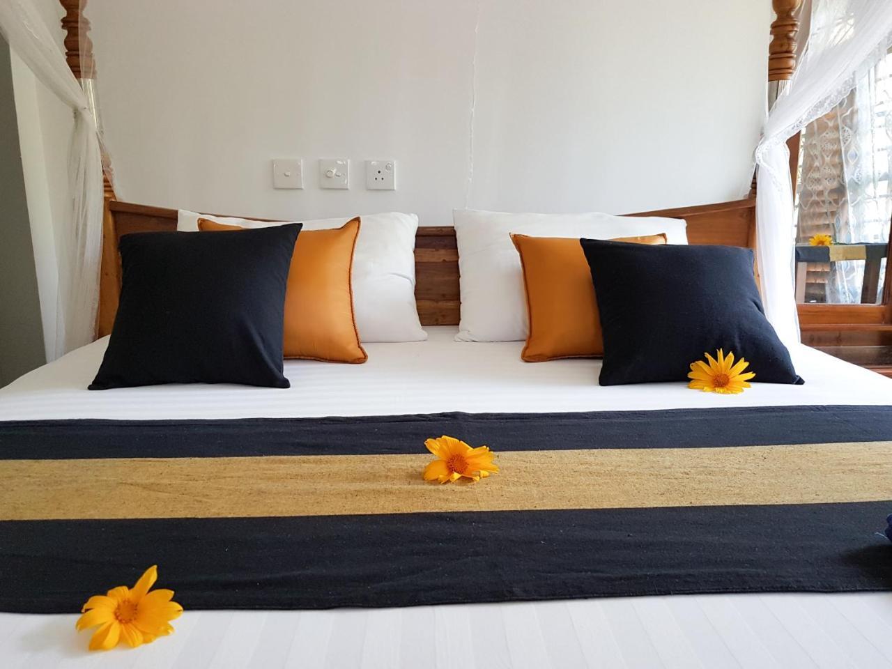 White Villa Beach Resort Mirissa Exteriér fotografie