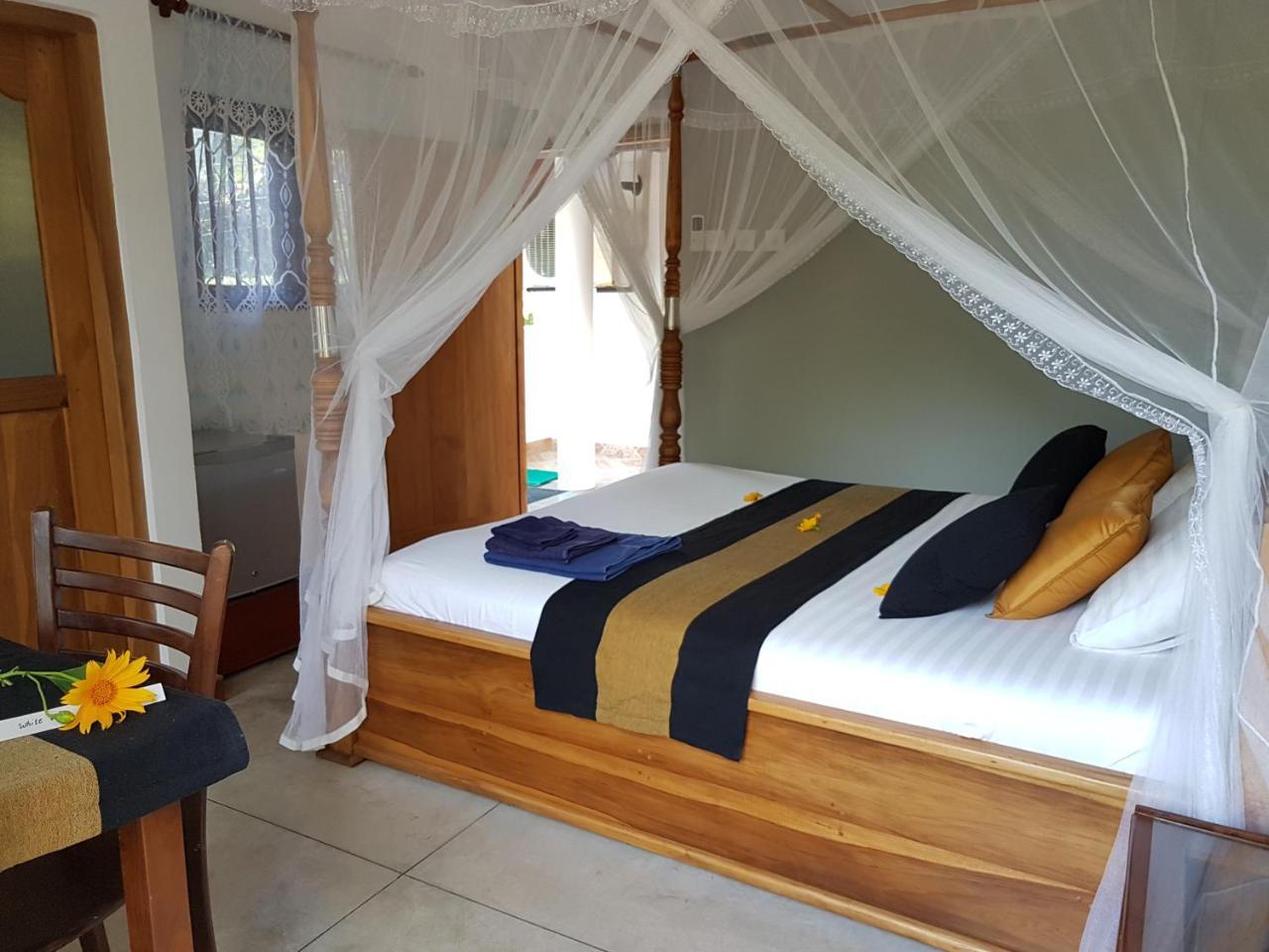 White Villa Beach Resort Mirissa Exteriér fotografie
